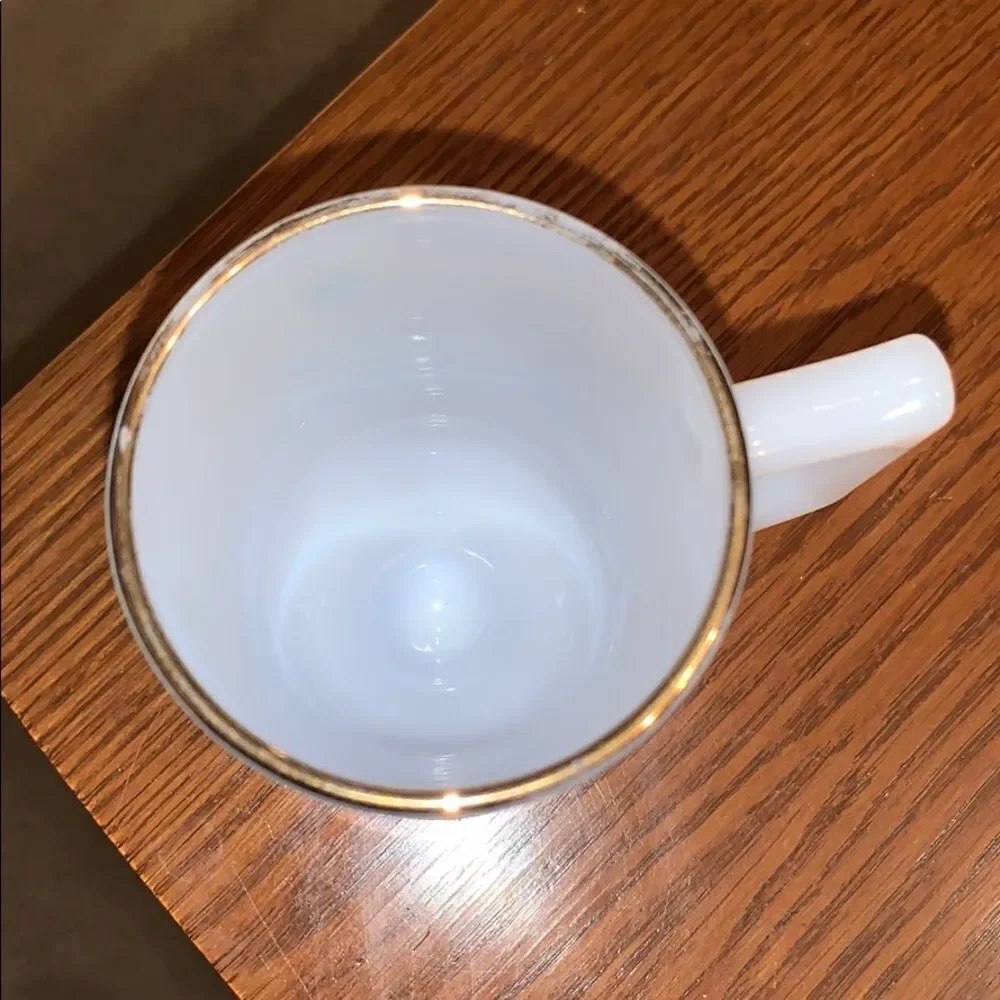 ☘️ Vintage Milk‎ glass “Irish coffee” mug ☘️